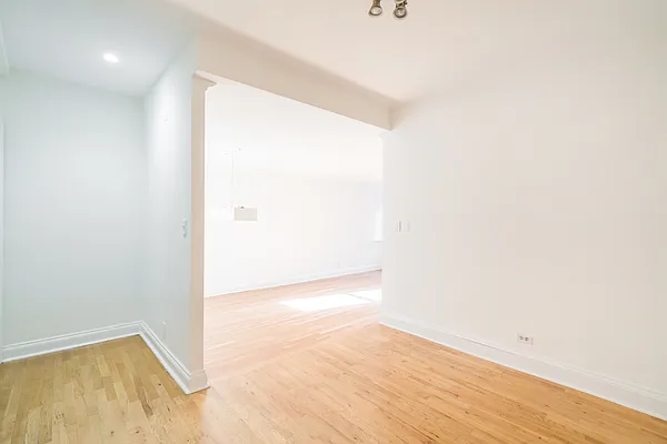 Sold by Compass | media 4