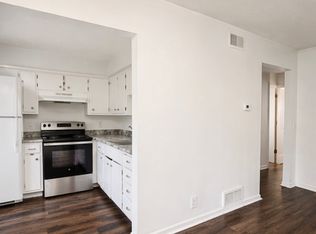 4680 Harrison St #4, Omaha, NE 68157