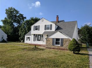 19017 Wickfield Ave, Warrensville Heights, OH 44122