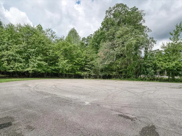 6 Cedar Ridge Ln, Crossville, TN 38555