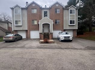 338 Village Pointe Dr APT B, Akron, OH 44313