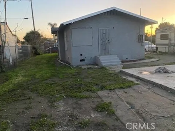 1451 E 99th St, Los Angeles, CA 90002