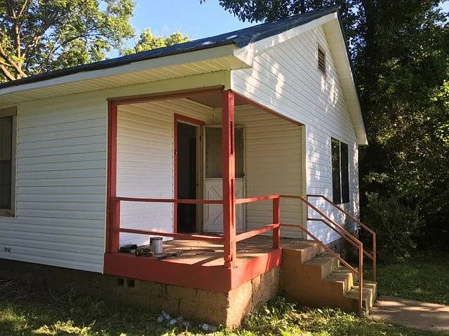 1728 N Short 7th St