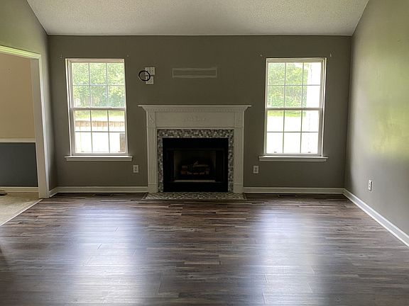 4th image of 231 Shrewsbury Dr