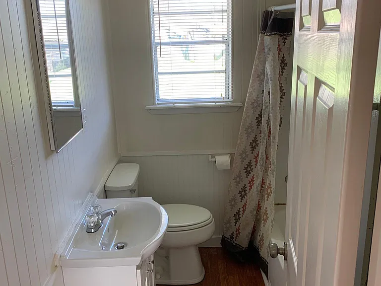 109 Hall St — Photo 7