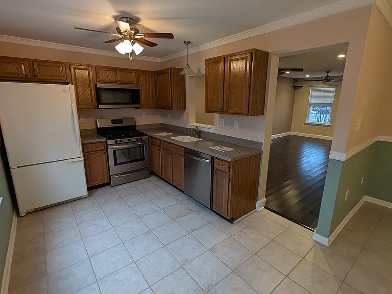 228 Birch Hollow Dr — Photo 20