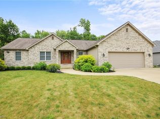 6425 Calvary Ct, Austintown, OH 44515