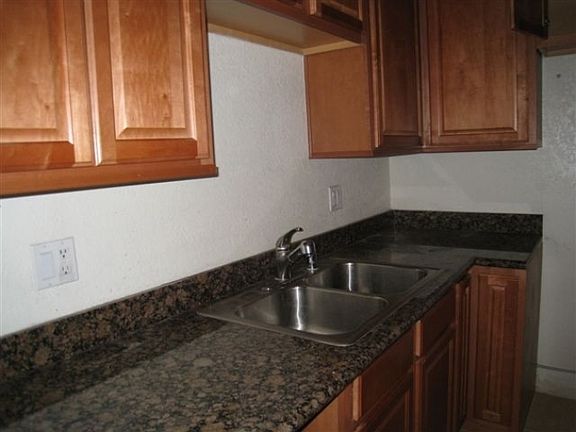 4th image of 3605 Ash St Unit 6