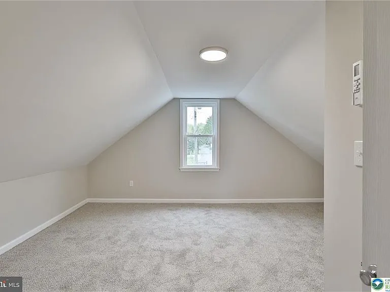 1861 E Emmaus Ave — Photo 33