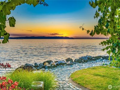 26415 7th Avenue S, Des Moines, WA, 98198