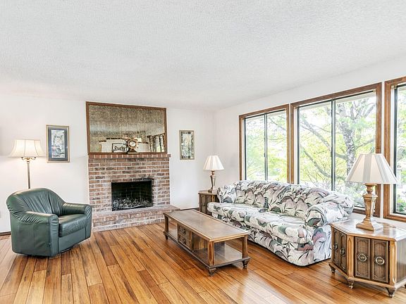 4th image of 10404 SE 13th Cir