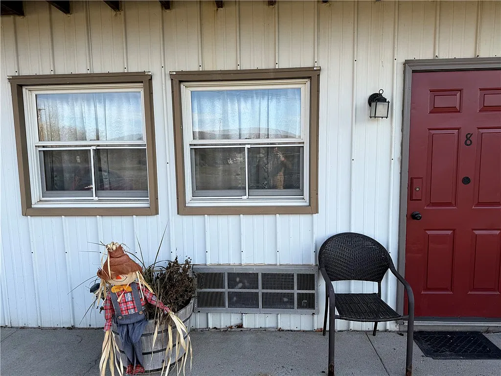Studio, 1.0 bath, 400 sqft, $900 — Photo 3