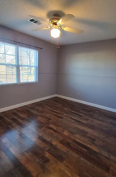 1508 Woodfield St — Photo 7