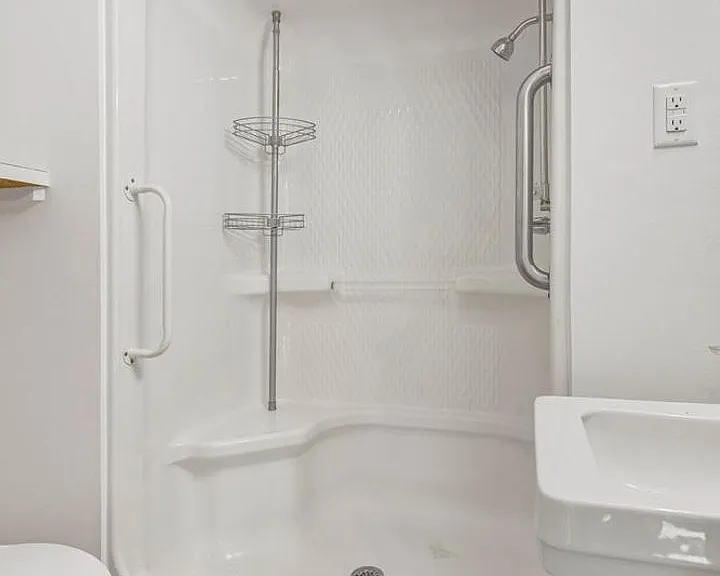 703 N Park 704 Tarn — Photo 10