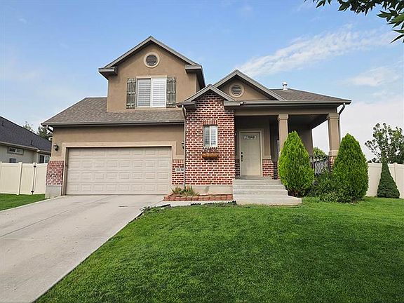 2nd image of 8234 S Pinecastle Dr