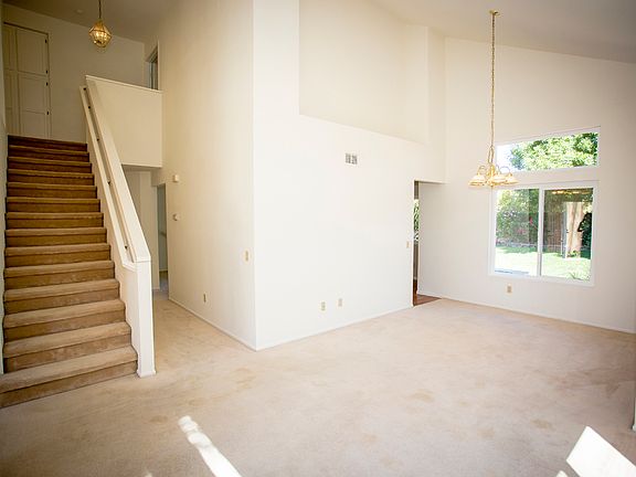 2nd image of 31886 Calle Espinosa