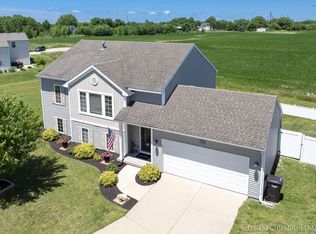 1923 Greenview Ct, Zeeland, MI 49464