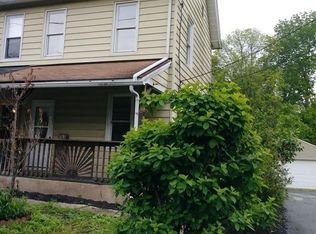 14 Washington St, Douglassville, PA 19518