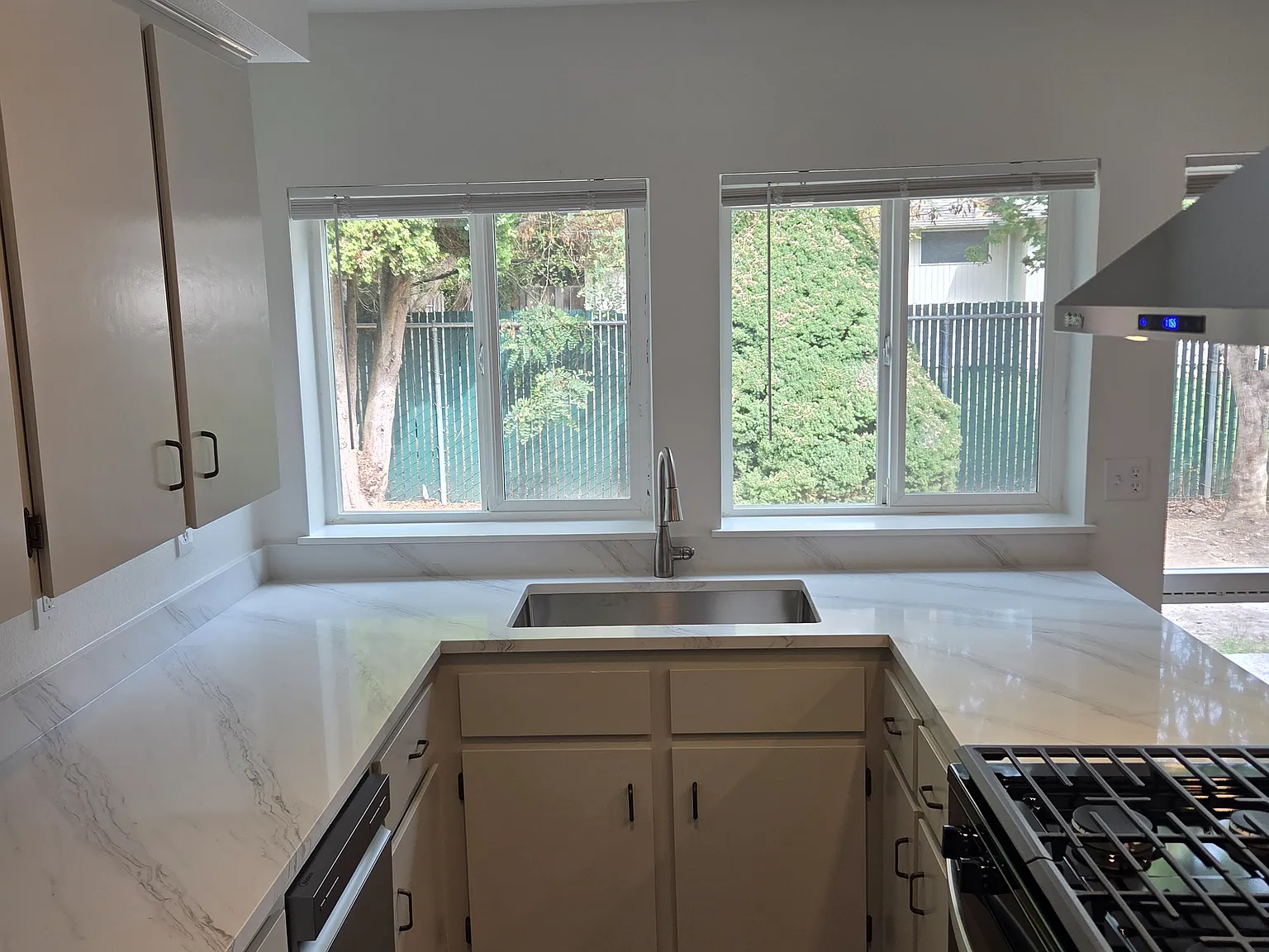 2 bed, 1104 sqft, $1,995 — Photo 1