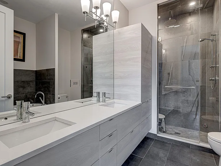 822 N Marshfield Ave #2N — Photo 11