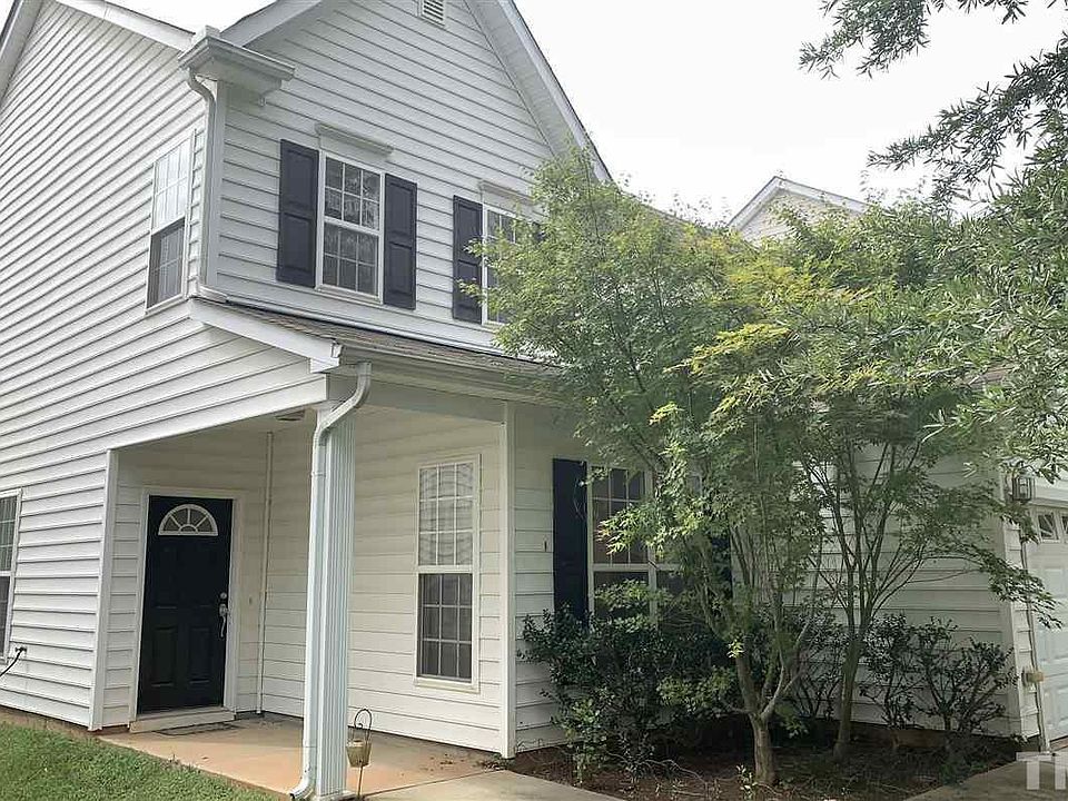 This gorgeous dream house is looking for its new tenant!