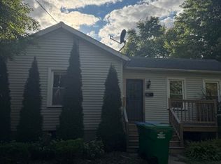 702 4th Ave, Mendota, IL 61342