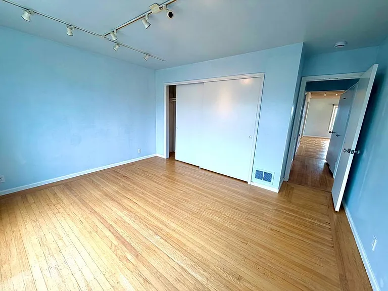 68 Crestline Ave — Photo 16