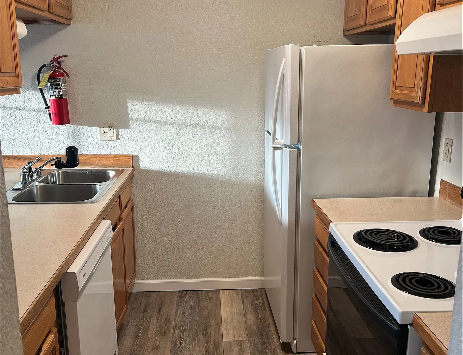 1 bed, $1,100 — Photo 2