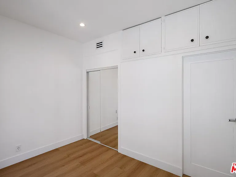 4807 Woodley Ave #309 — Photo 18