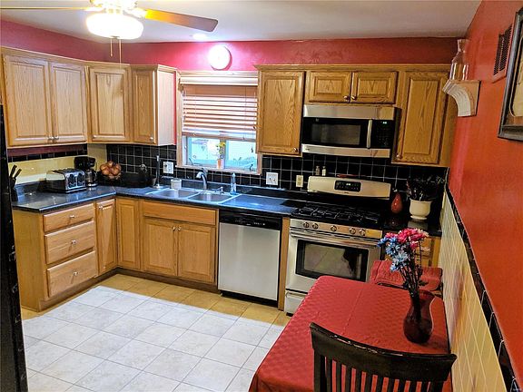 2nd image of 3706 Robert Ave