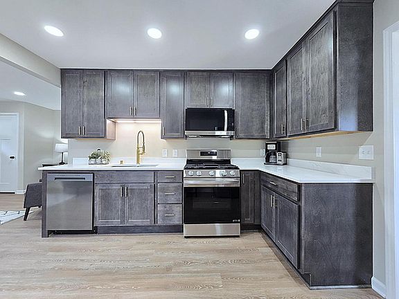 5th image of 6538 W Euclid AVENUE