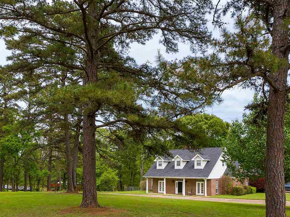 1304 E Lake Dr, Gladewater, TX 75647 Zillow