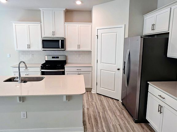 2nd image of 11305 Cardinal Creek Ave