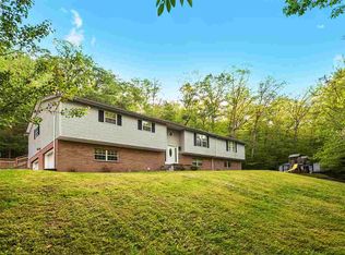 15 Leroy Rd, Hurricane, WV 25526