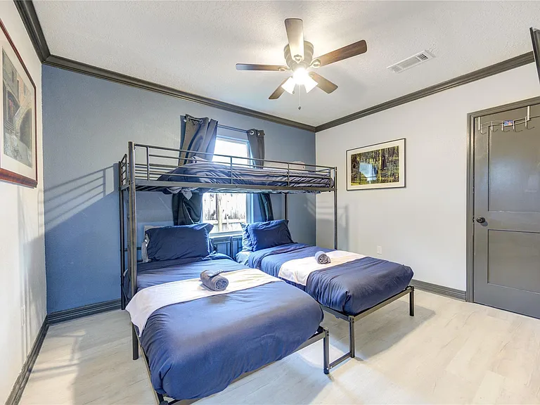 12434 Mylla St — Photo 23