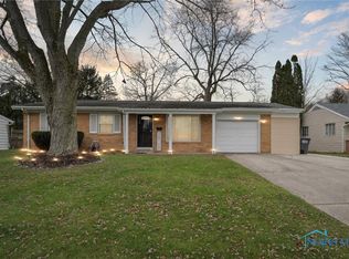 611 Indian Knoll Dr, Toledo, OH 43607
