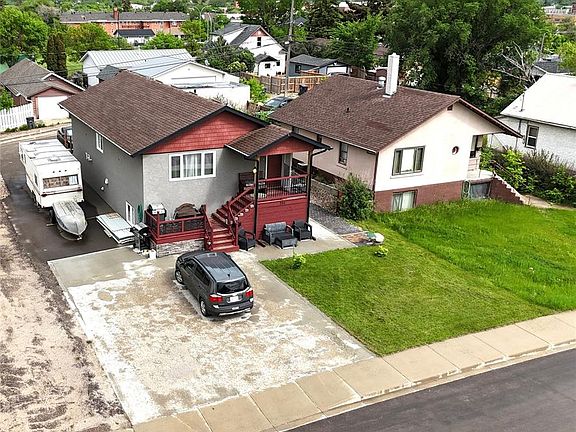 2nd image of 351 4th AVENUE NW