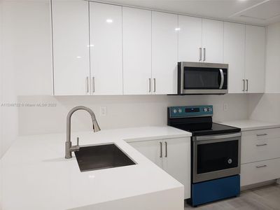 2505 W 67th Pl APT 21-27, Hialeah, FL, 33016