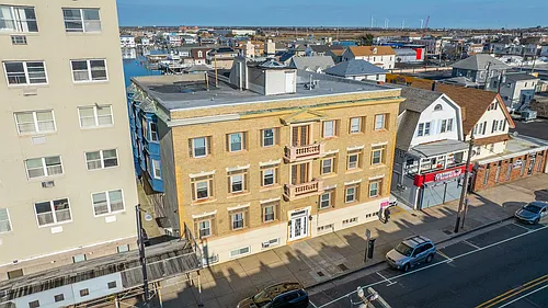3809 Ventnor Ave #6 Photo 1