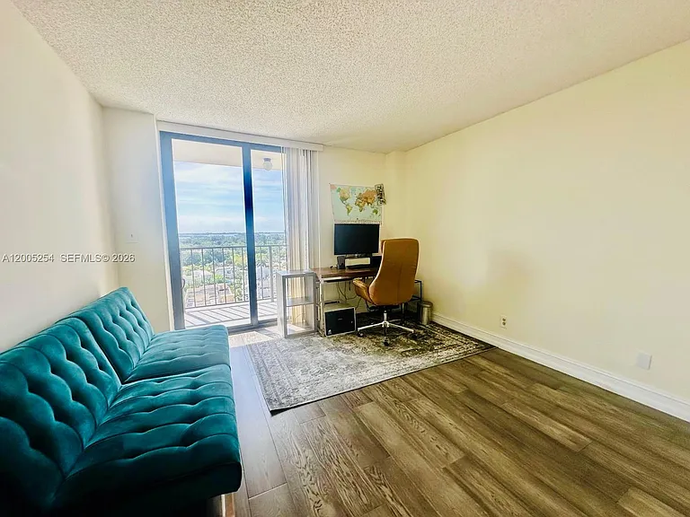 2625 Collins Ave #1508 — Photo 9