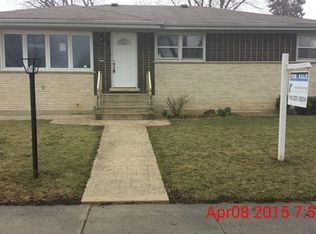 1332 W Amelia Ln, Addison, IL 60101