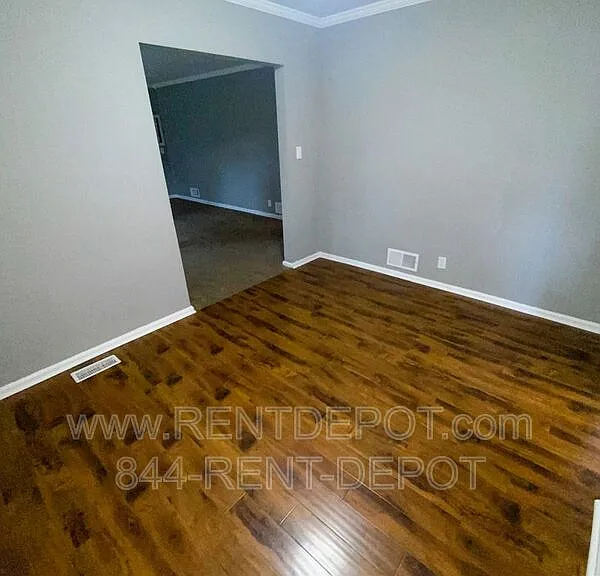 112 S Lincoln Park Dr — Photo 9
