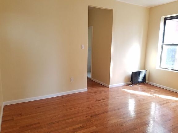 3rd image of 530 W 163rd St APT 5E