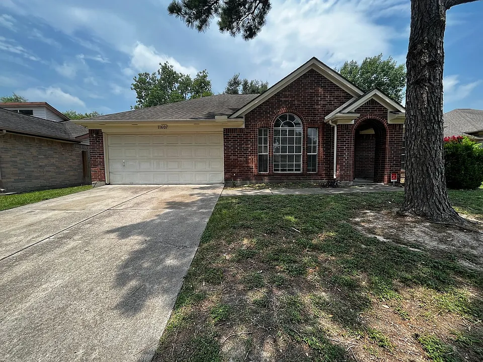 11607 Lennington Dr