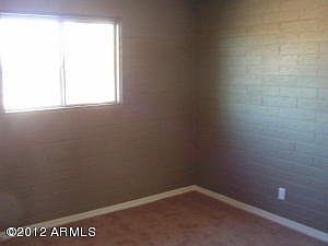 3rd image of 1021 S Campbell Dr