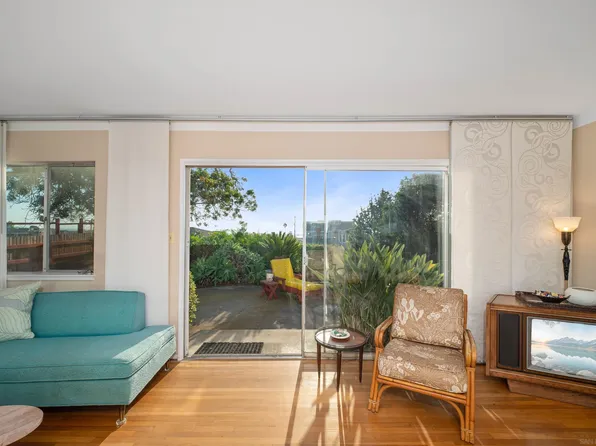 2244 Penrose St, San Diego, CA 92110