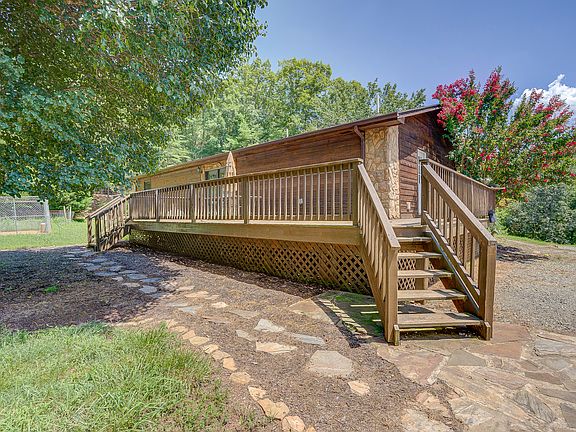 4th image of 370 Creekview Dr