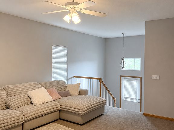 4th image of 5104 N 152nd Ave