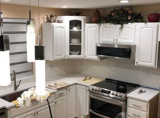 7000 N Wade Rd, Tucson, AZ 85743