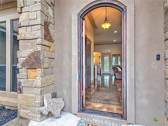 3rd image of 8032 Chimney Hill Dr